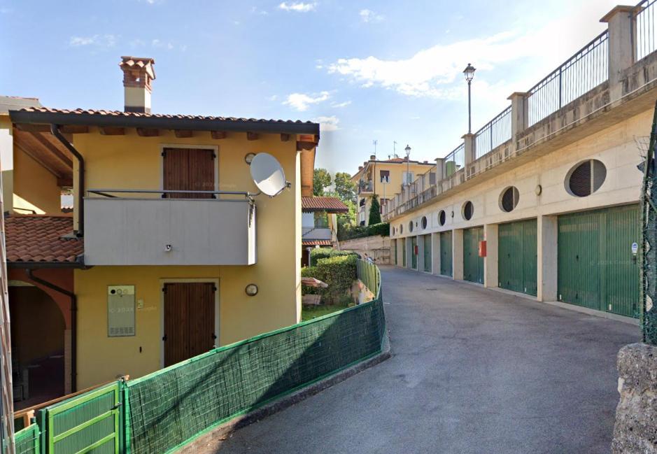 Apartment L'Archetto And Villetta Gruber - Regarda Travel Lazise Esterno foto